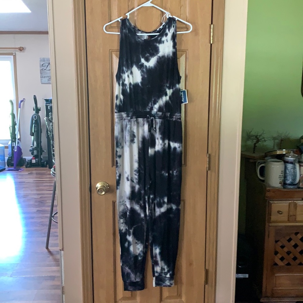 Jump suit